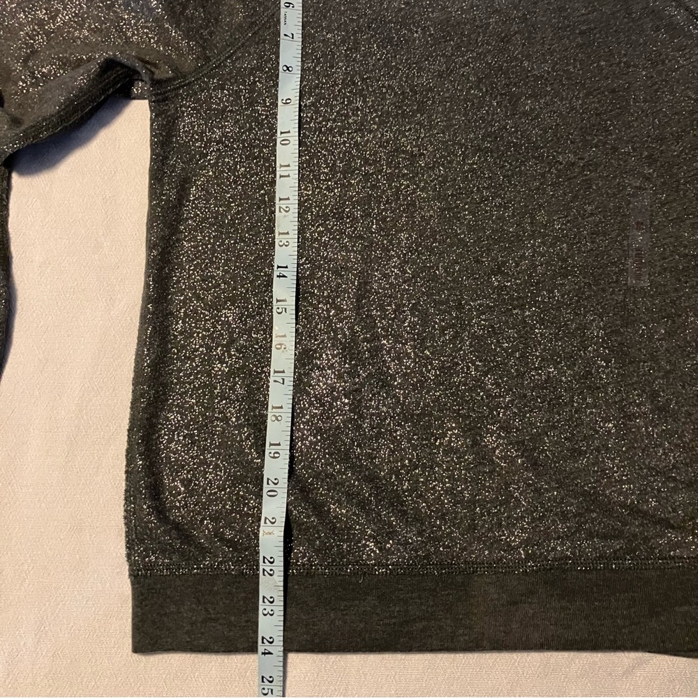 Hollister metallic gray sweater medium NWT - Picture 8 of 8